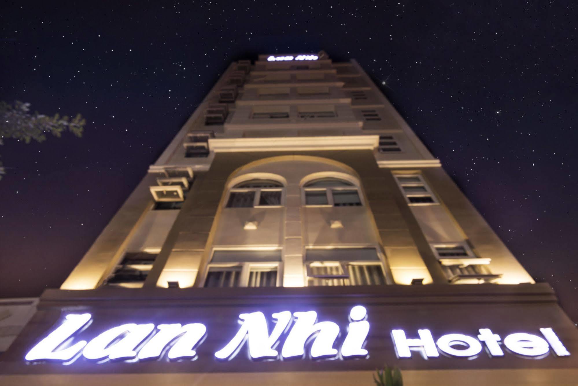 Twilight Beach Hotel Дананг Экстерьер фото